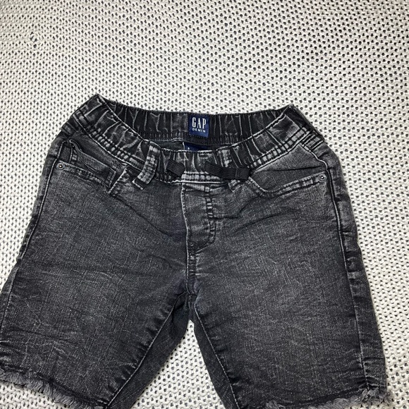 KIDS GAP JEAN SHORTS SIZE SMALL NEWW NO TAG - Picture 3 of 3